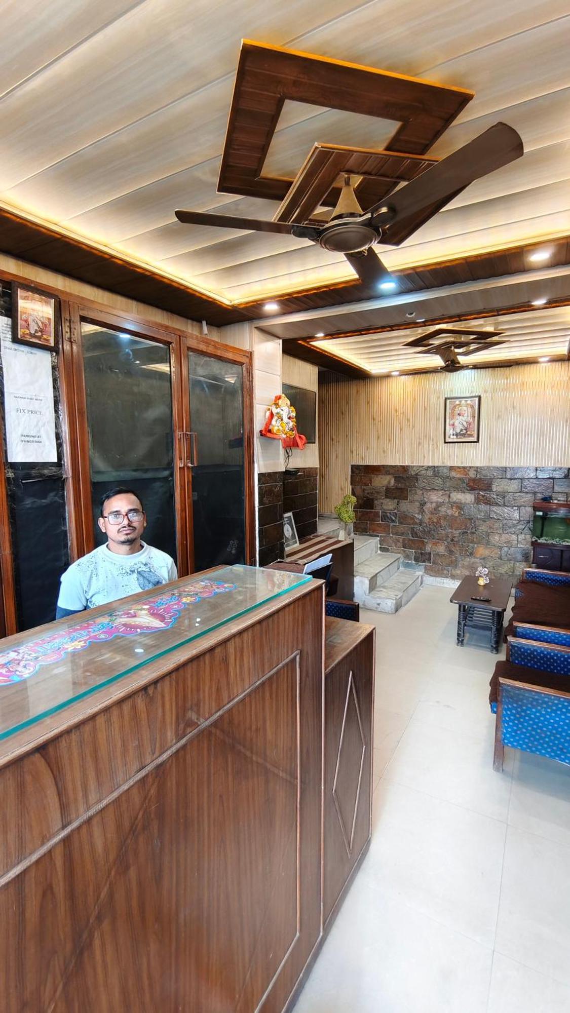Rajdhani Guest House Faridabad Exterior foto